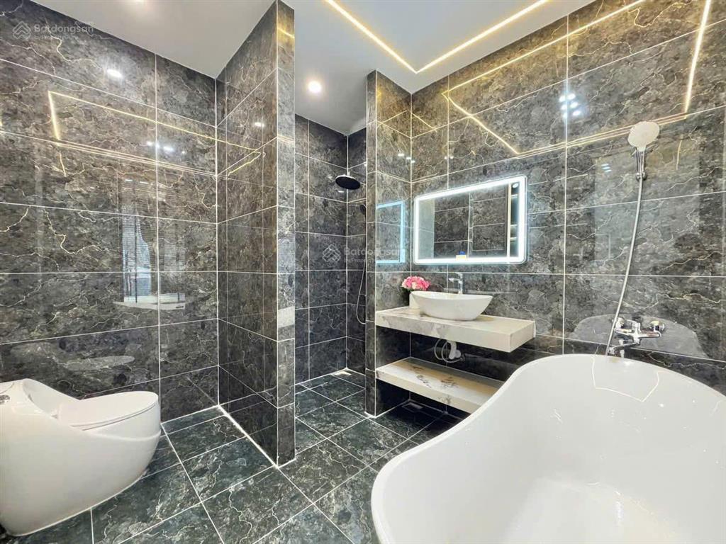 Giá tốt đầu tư chỉ 6.5 tỷ nhà nơ trang long  bình thạnh shr