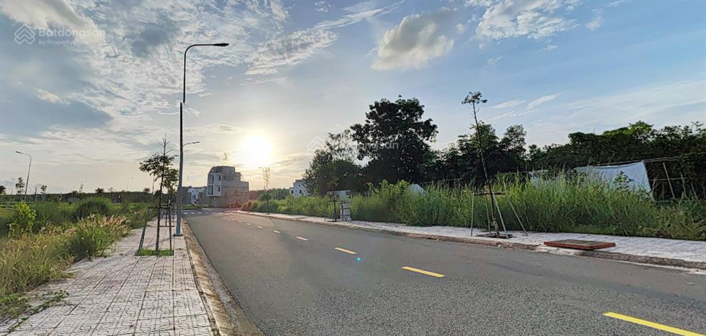 Bds tp.hcm chưa đến 2tỏi ngay phường bến cát liền kề khu tthc bàu bàng shr công chứng ngay