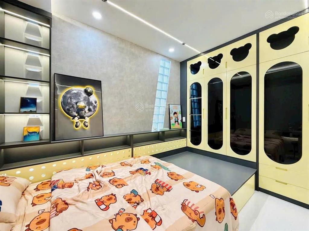 Giảm 300tr 3.2ty bán nhà ngay vincom nguyễn xí shr cho thuê 18tr/tháng