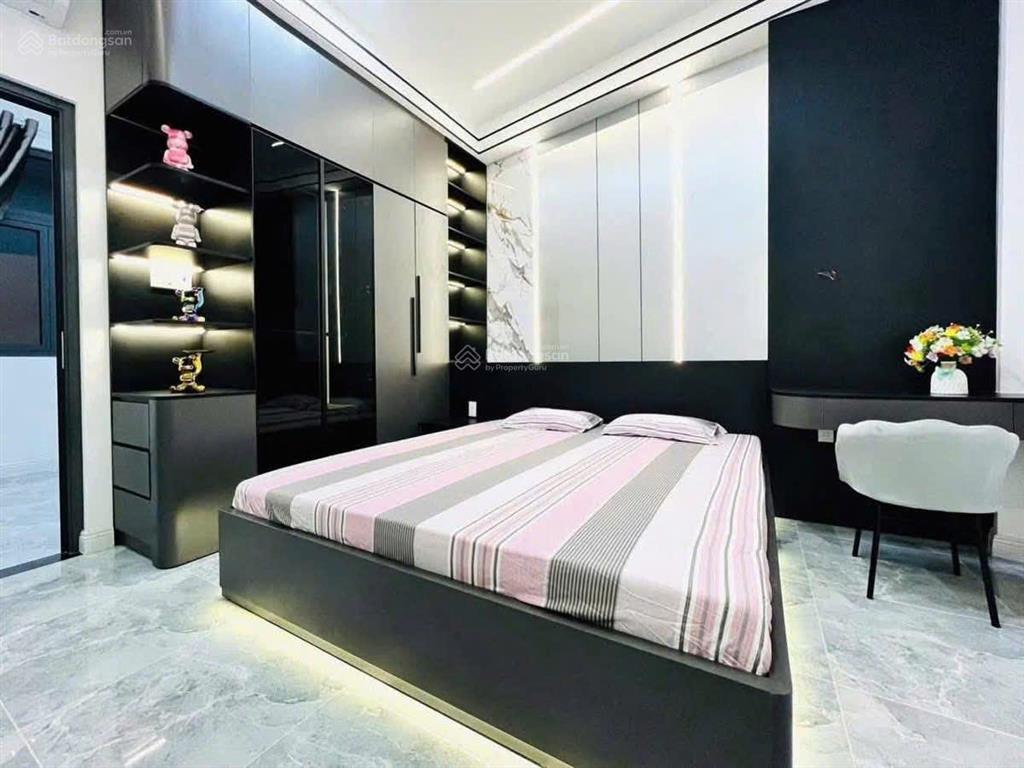 Đầu tư nhà dương quảng hàm sẵn hd thuê 15 triệu / tháng shr cách vincom chỉ 200m