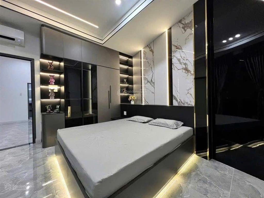 Đầu tư nhà dương quảng hàm sẵn hd thuê 15 triệu / tháng shr cách vincom chỉ 200m