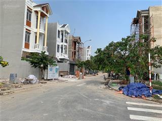 Với 2 tỏi cơ hội đầu tư bds liền kề vin q9 ngay nguyễn xiển shr dt đa dạng