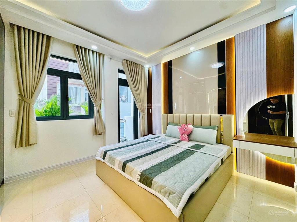 [ 2 tỏi 650 ] giá tốt nhất khu vực bán nhà lê văn việt  thủ đức gần vincom plaza shr hẻm 8m shr