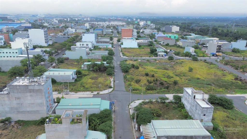 Chính chủ bán nền ở kdc tân đô, đối diện nhà hàng & view hồ 15ha