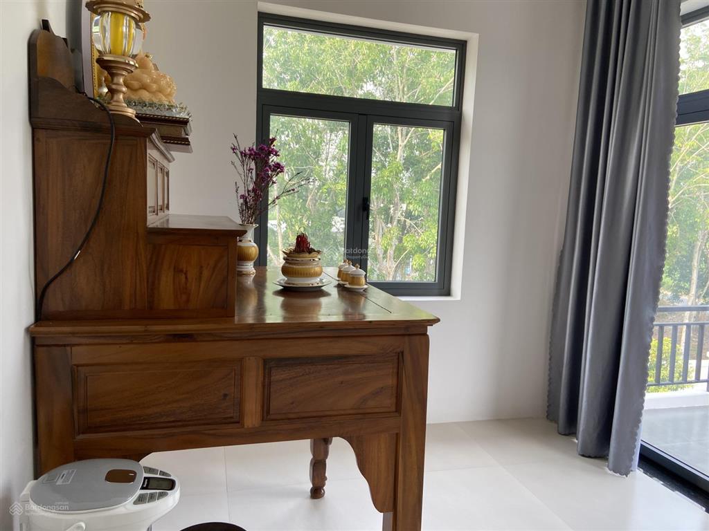 Bán nhà sân vườn nghỉ dưỡng tại đ. cây me, 9,2 tỷ, 5pn, 6wc. diện tích đất 4000m2