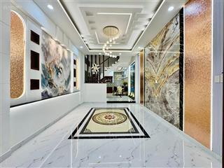 Bán gấp nhà hai bà trưng, quận 3 | hẻm xe hơi | cho thuê 900usd/tháng | giá 2 tỷ 250  4 tầng