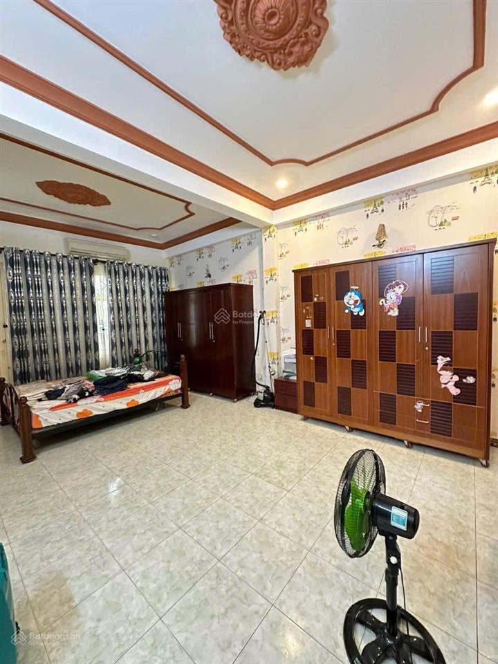 Bán nhà 3 tầng ngay trần hưng đạo  quận 5 đang cho thuê 16 triệu  full nội thất