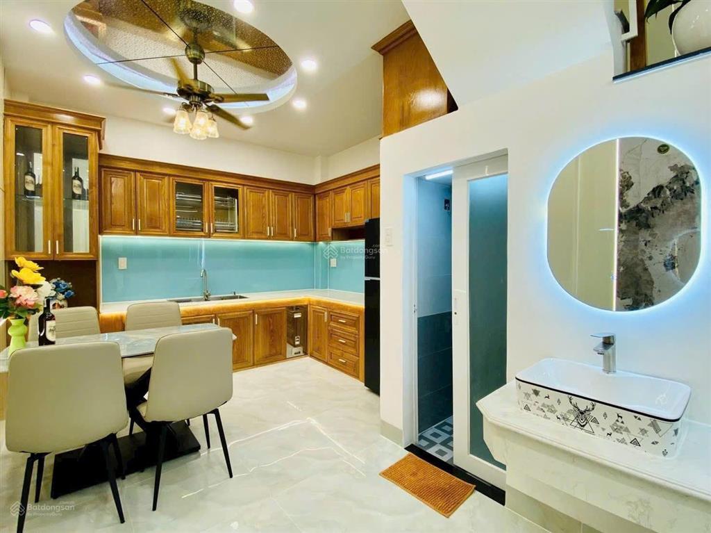 Hàng độc quyền, quận 1 ngay trần quý khoách, q.1 đang sẳn dòng tiền cho thuê 31,261 triệu /tháng