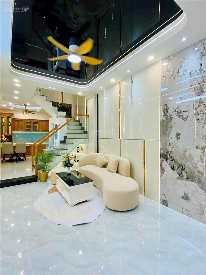 Hàng độc quyền, quận 1 ngay trần quý khoách, q.1 đang sẳn dòng tiền cho thuê 31,261 triệu /tháng