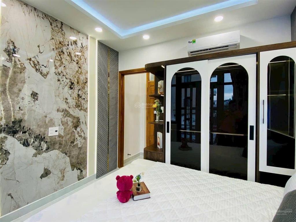 Hàng độc quyền, quận 1 ngay trần quý khoách, q.1 đang sẳn dòng tiền cho thuê 31,261 triệu /tháng