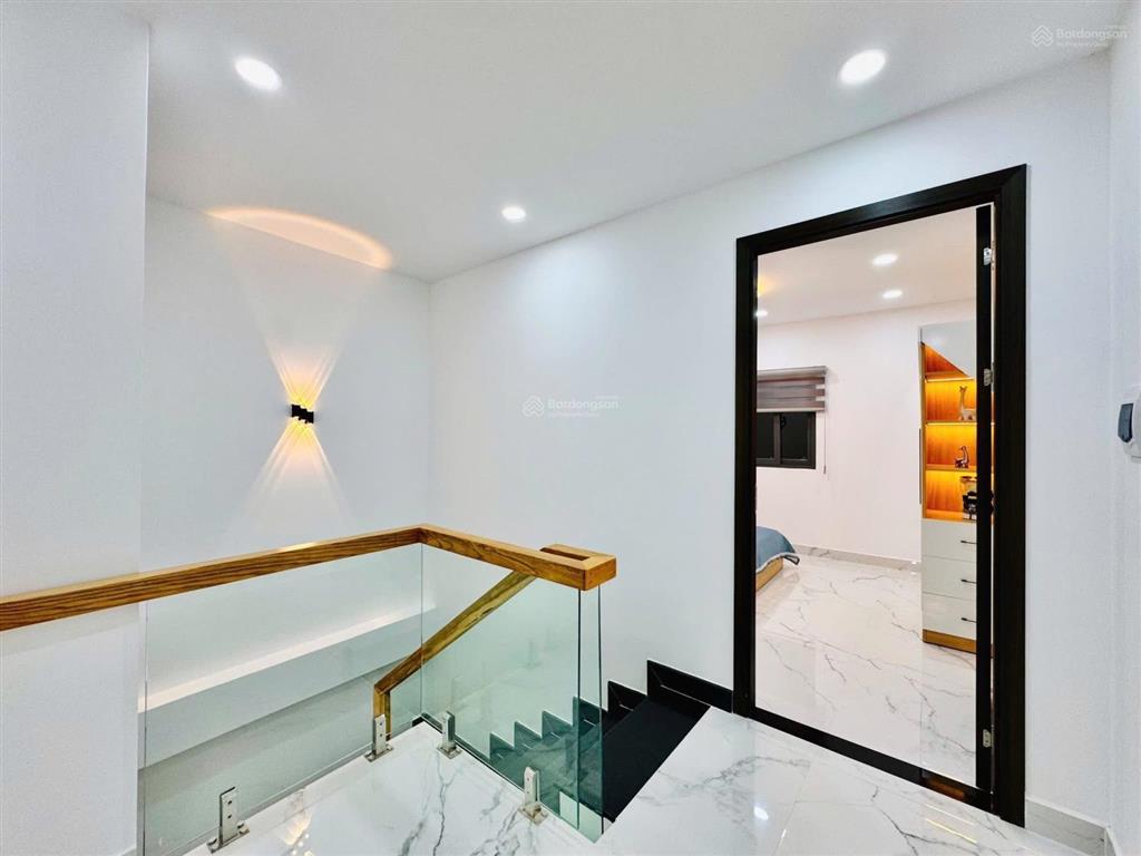 Giá 2,5 tỷ ngay nguyễn thị nhuần, q.12 hẻm oto 6m | diện tích 60m2  nhà chưa qua đầu tư  shr
