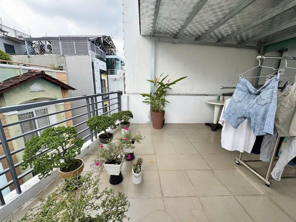 3,4 tỷ diện tích 65,3m2 ngay nguyễn văn dung  gò vấp ~ đường xe hơi 6m ~ cho thuê sẳn 17 triệu