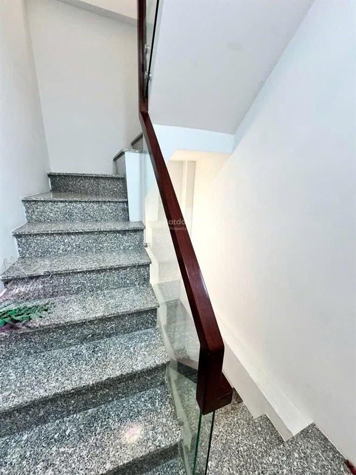 3,4 tỷ diện tích 65,3m2 ngay nguyễn văn dung  gò vấp ~ đường xe hơi 6m ~ cho thuê sẳn 17 triệu