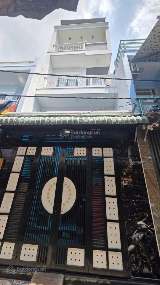 Bán nhà ngay chợ bàn cờ  đường nguyễn thiện thuật, quận 3  hẻm xe hơi  giá 2,54 tỷ