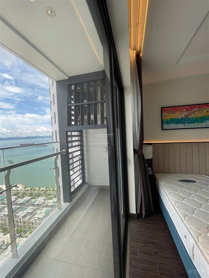 Hàng hiếm studio view biển giá 1,6xx tỷ sẵn sổ ở ngay