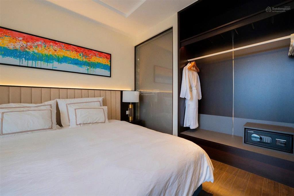 Căn hộ hiếm studio view thẳng biển tầng cao giá hơn 1.6 tỷ sẵn sổ ở ngay