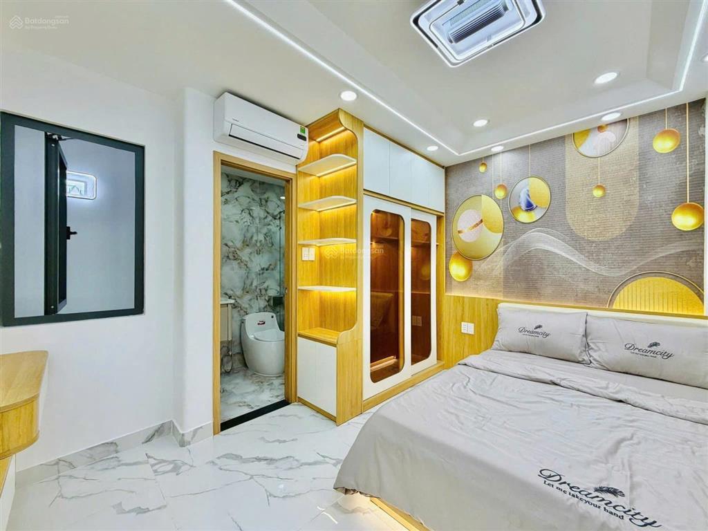 3 tỷ 850  siêu phẩm nguyễn đình chiểu, quận 3 (dt 65m2). đang cho thuê 20tr/th. sổ hồng riêng
