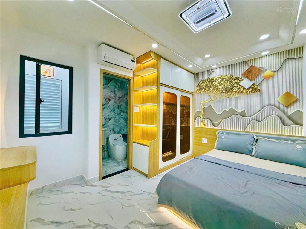 3 tỷ 850  siêu phẩm nguyễn đình chiểu, quận 3 (dt 65m2). đang cho thuê 20tr/th. sổ hồng riêng