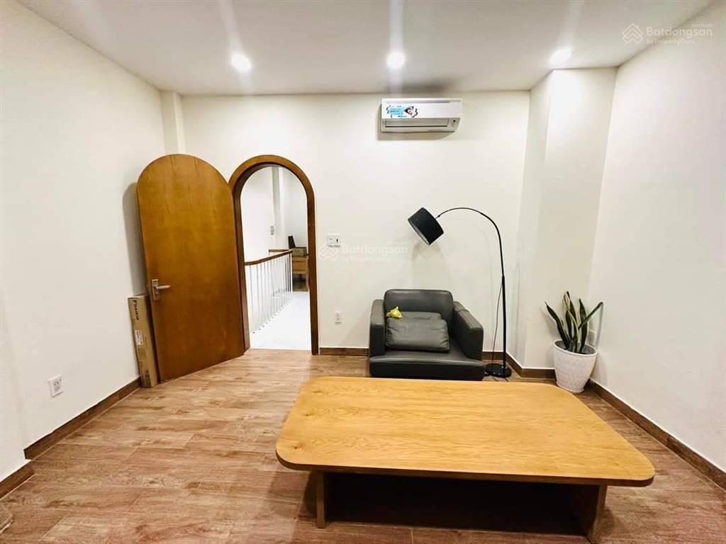 Chính chủ bán căn 90m2 đường bà lê chân, tân định, quận 1  giá 5.9 tỷ. đường 6m