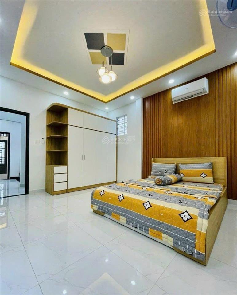 Trả trước 800tr. bán gấp nhà bình thạnh giá 1 tỷ 500. nhà 38m2 nơ trang long hẻm 5m thông. sổ riêng