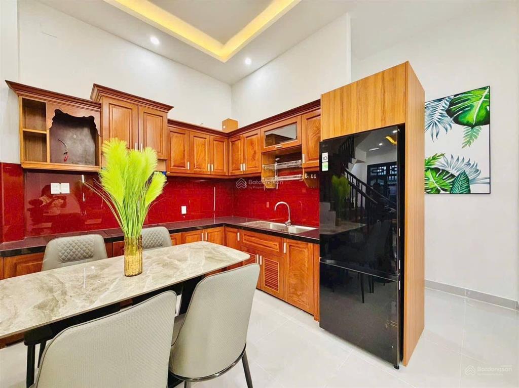 Giảm mạng 1 tỷ bán nhà riêng đường lê văn thịnh, quận 2. diện tích 80m2 đường 8m giá 4 tỷ 1