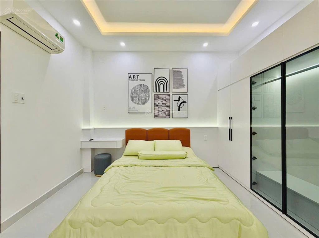 Giảm mạng 1 tỷ bán nhà riêng đường lê văn thịnh, quận 2. diện tích 80m2 đường 8m giá 4 tỷ 1