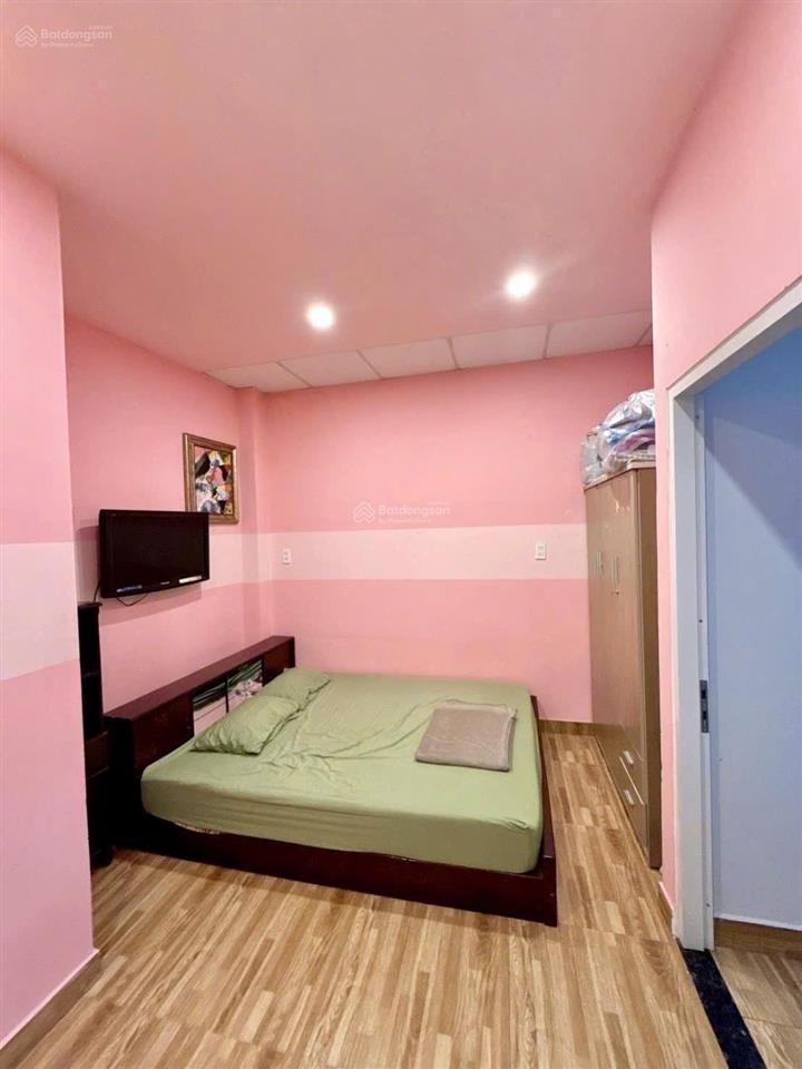 2,3 tỷ bán lỗ nhà chu văn an  bình thạnh  60m2  đường xe hơi  dòng tiền sẳn cho thuê