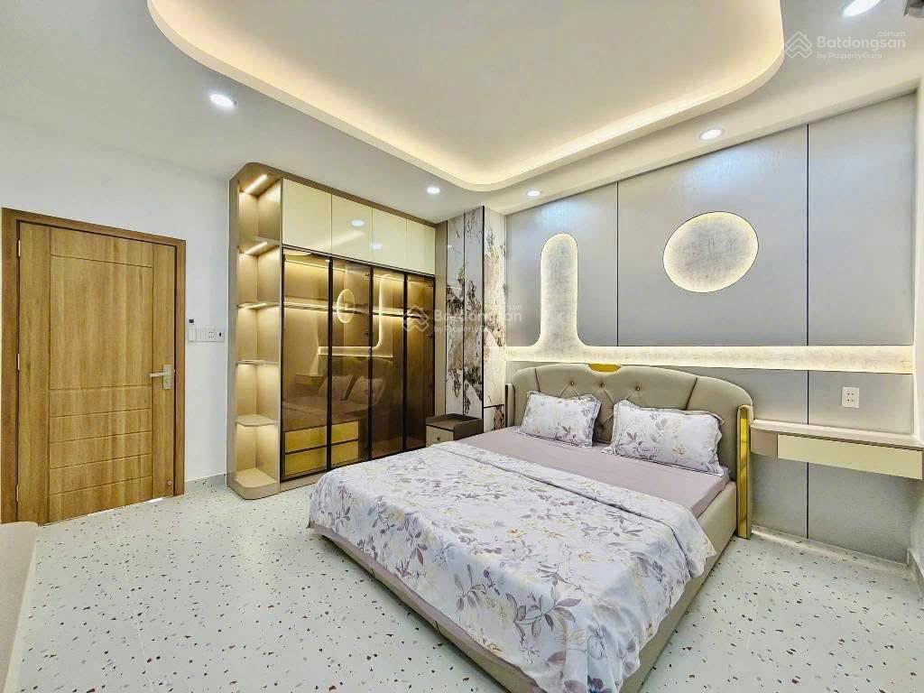 4 tỷ 250  giữ tiền trung tâm quận 1  nhà mai thị lựu  50m2  có dòng tiền 22 triệu / tháng