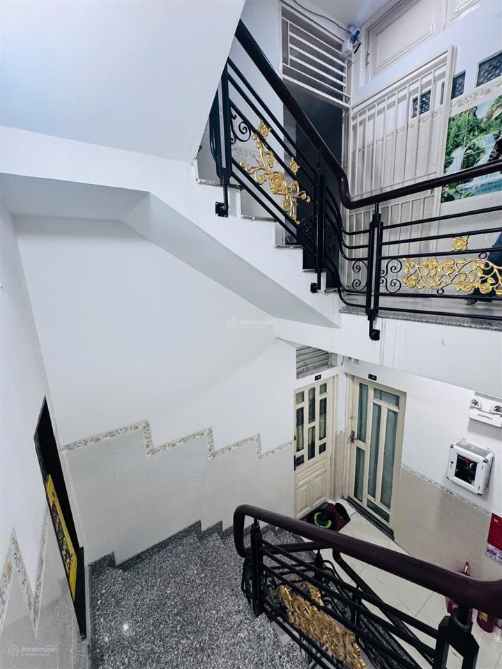 Kẹt tiền gấp bán lỗ chdv 10 phòng cho thuê sẳn ngay sư vạn hạnh, q.10 giá 5 tỷ 300 | 5 tầng