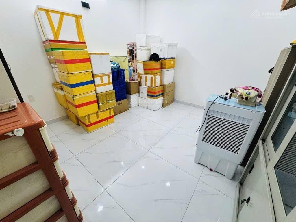 Nhà mặt tiền dương quảng hàm gò vấp 50m2 kinh doanh & dòng tiền 35tr/tháng