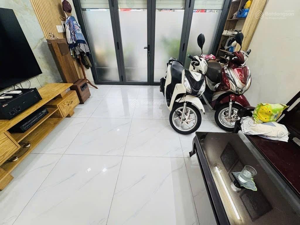Nhà mặt tiền dương quảng hàm gò vấp 50m2 kinh doanh & dòng tiền 35tr/tháng