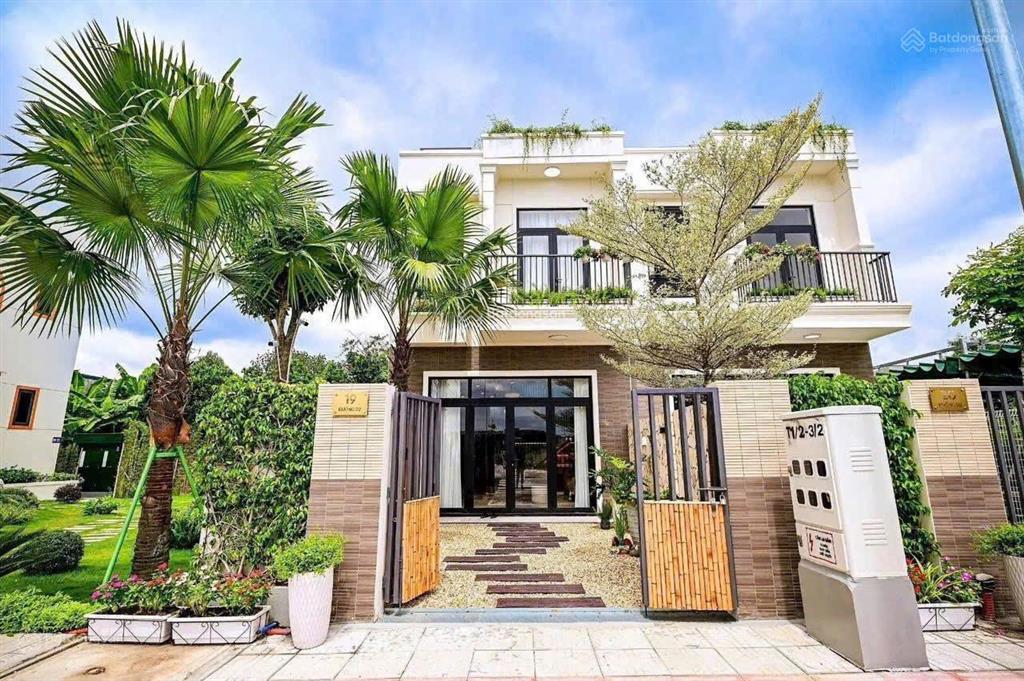Kẹt vốn bán gấp nhà ngay kcn vsip 3  giá 2.2 tỷ/80m2. hẻm xe hơi, khu an ninh, sổ đẹp