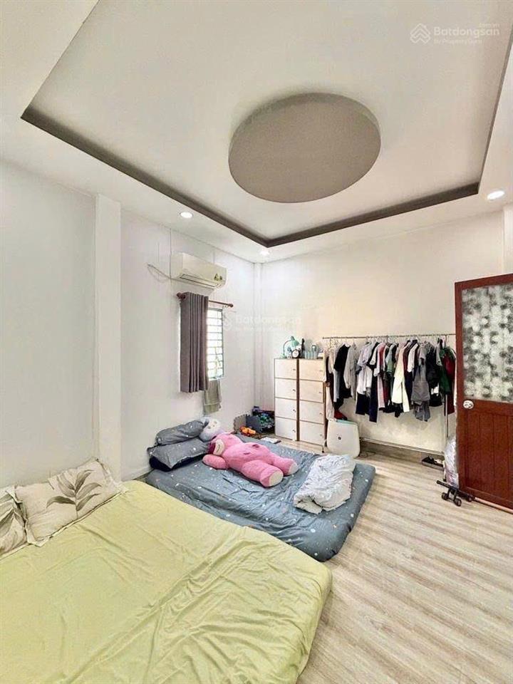 Hàng trước tết giảm sâu 200triệu giá 2tỷ680 chính chủ trần thánh tông ngay siêu thị galaxy đt tốt