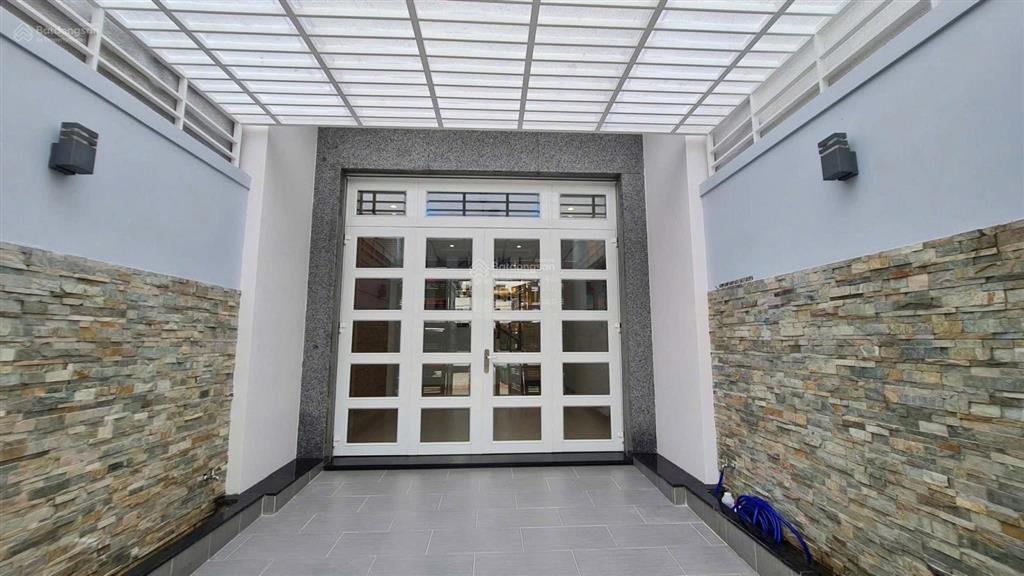 [3 tỷ 1] đ. số 17 hiệp bình chánh dt55,2m2 đường 6m ngay gigamall đang cho thuê 18triệu/m2 giá tôt