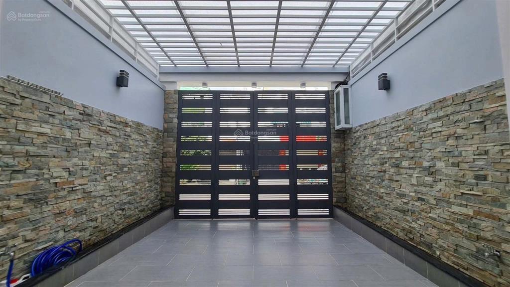 [3 tỷ 1] đ. số 17 hiệp bình chánh dt55,2m2 đường 6m ngay gigamall đang cho thuê 18triệu/m2 giá tôt