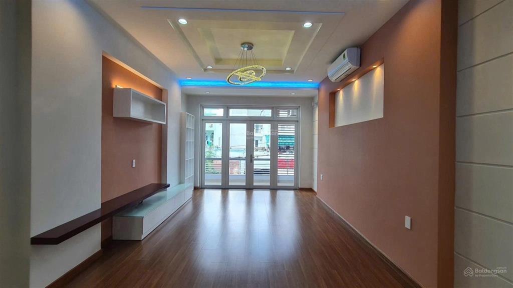 [3 tỷ 1] đ. số 17 hiệp bình chánh dt55,2m2 đường 6m ngay gigamall đang cho thuê 18triệu/m2 giá tôt