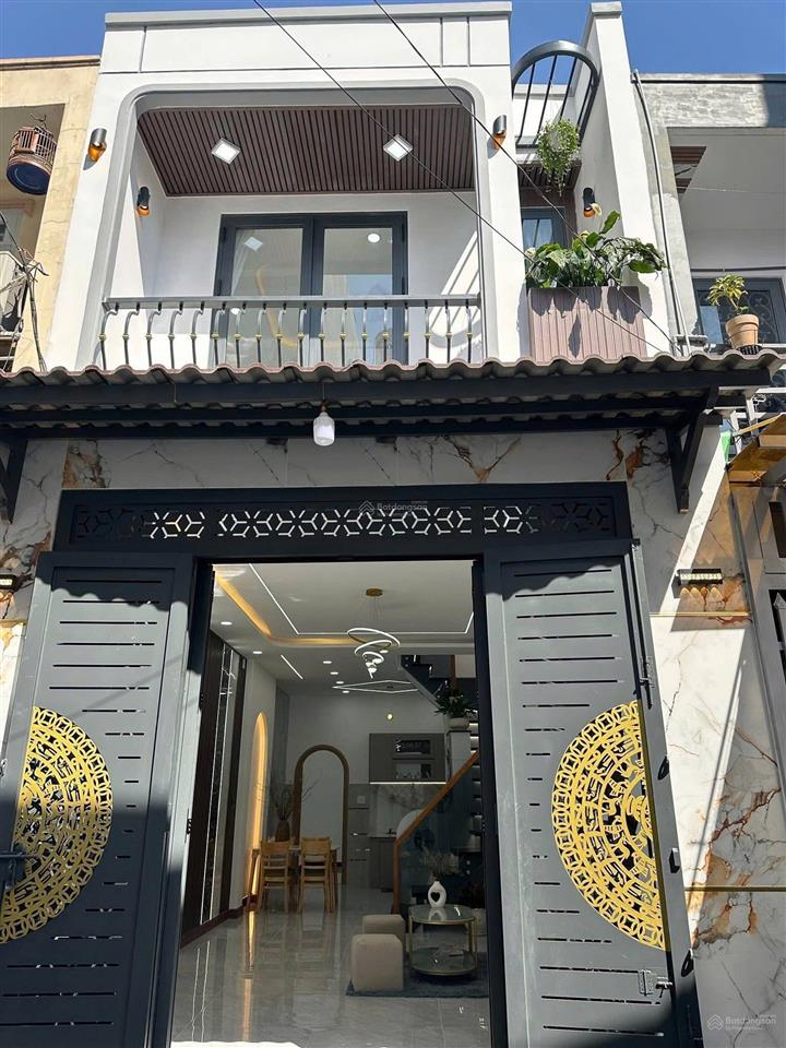 Huỳnh văn bánh phú nhuận dt 60,5m2 gần chợ tân định cho thuê ngay lấy dòng tiền tốt