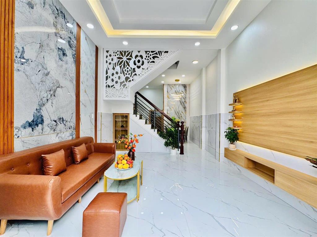 [2 tỷ 390] lê quang định bình thạnh dt 79,1m2 hẻm rộng 4,5m xe hơi trong nhà giá tốt đầu tư tốt