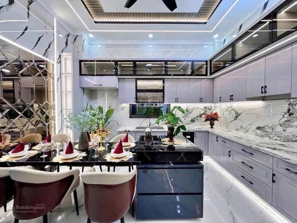 [6 tỷ 350] lý chính thắng quận 3 dt 78,6m2 đầu tư lấy đong tiền luôn 30 triệu/ tháng trung tâm
