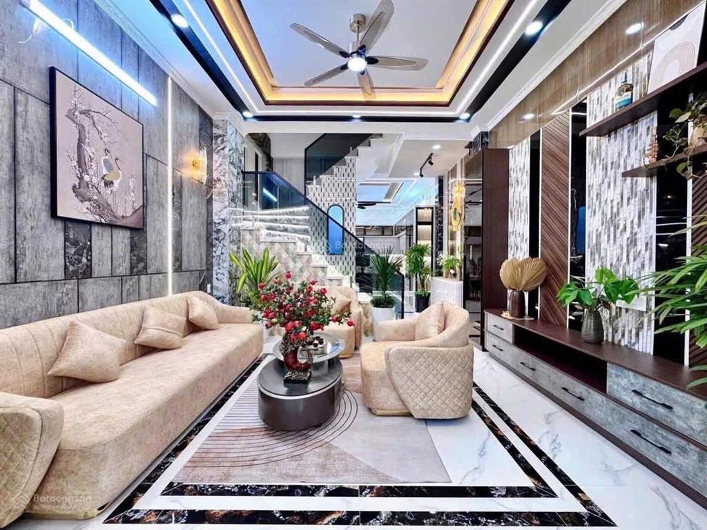 [6 tỷ 350] lý chính thắng quận 3 dt 78,6m2 đầu tư lấy đong tiền luôn 30 triệu/ tháng trung tâm