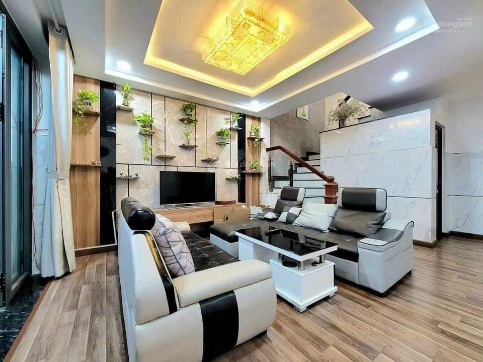 [ 6 tỷ 350 ] rẻ hơn thị trường 30% bán nhà pasteur  quận 3 sẵn hđ thuê 23 triệu / tháng shr