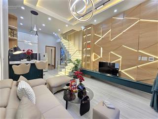 [ 5 tỷ 650 ] giá tốt cho khách đầu tư ngay cmt8 ngay khu cư xá bắc hải shr