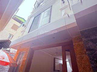 5 tầng, thang máy, ô tô tránh cách 10m, bãi gửi ô tô cách 20m, ngõ rộng