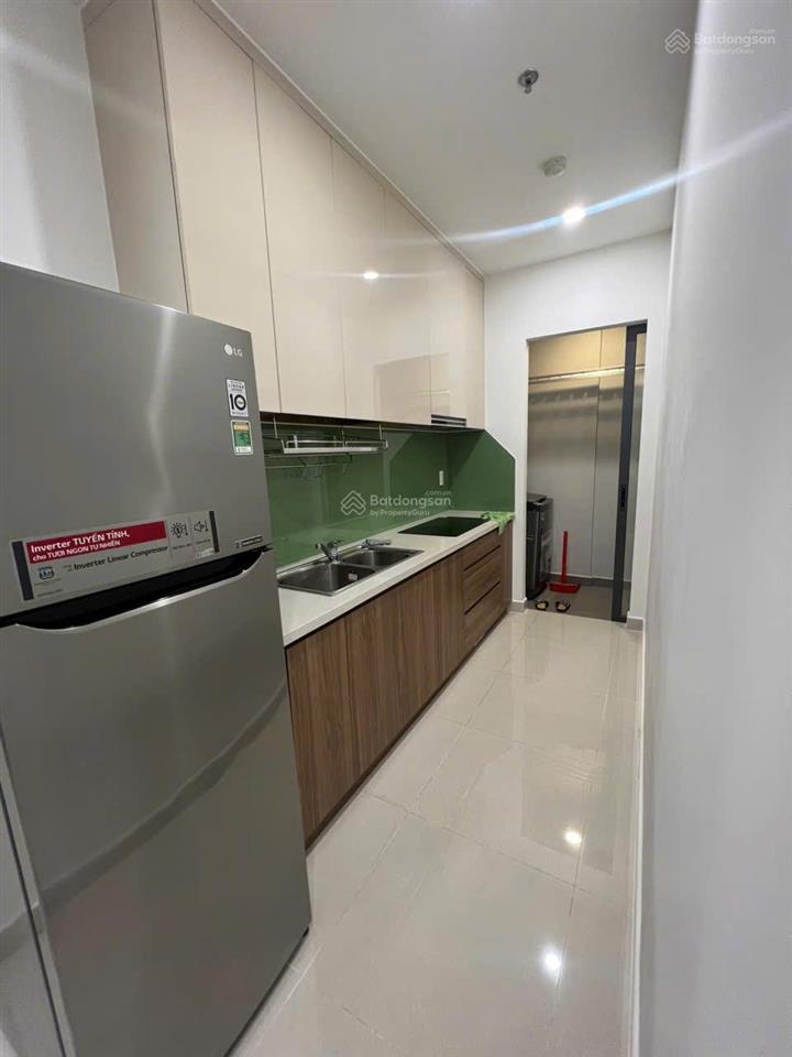 Chính chủ kẹt tiền bán gấp 2pn, view sông, full nội thất, sẵn hđt. rõ ràng giá thật. 0907 495 ***