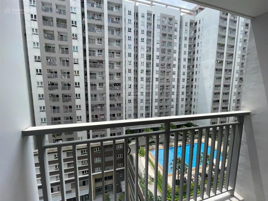 Bán căn 2pn lavita charm, sẵn hđ thuê 11tr/tháng. nội thất đầy đủ, tầng đẹp.