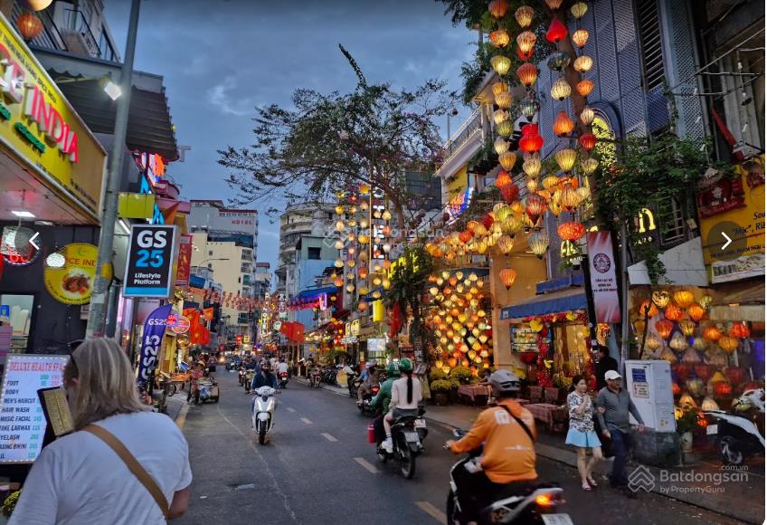 Khuôn đất 2 mặt tiền,ngang 8 mét, dt 145m² xây khách sạn khu phố tây bùi viện. giá chỉ 593 triệu/m2