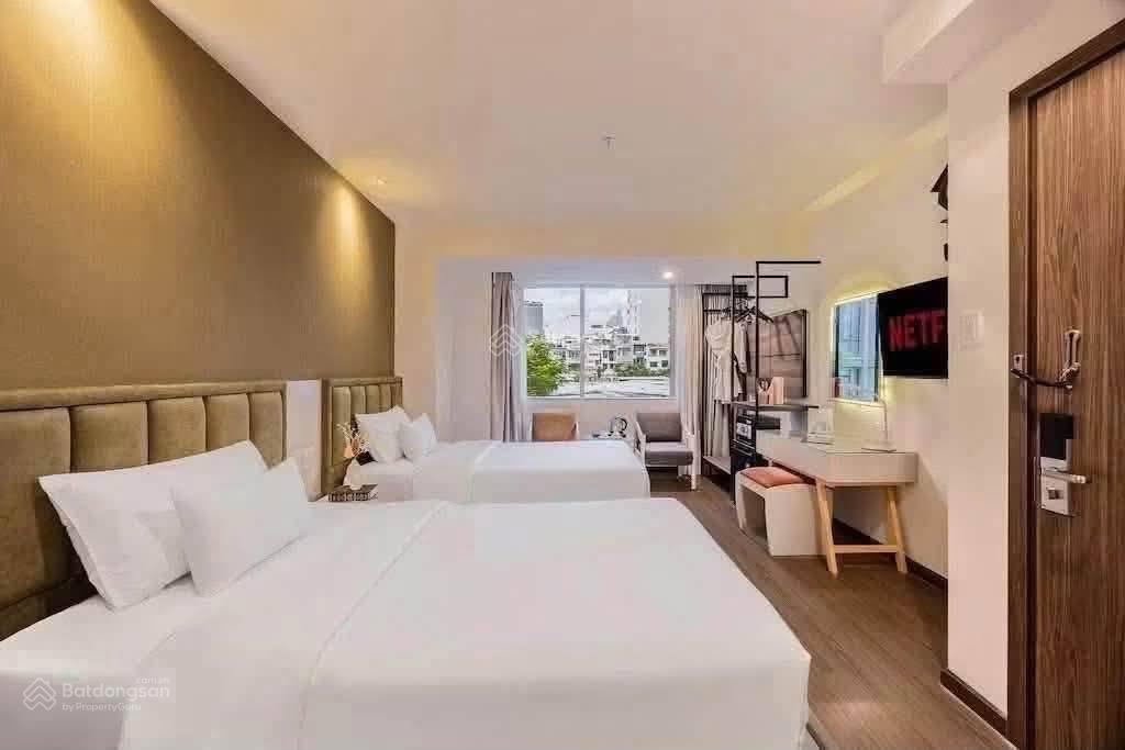 Bán khách sạn 744 triệu/m ngay chợ bến thành, p.bến thành, quận 1 dt 8mx19m nh, 7l giá 86,5 tỷ