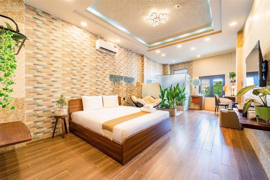 Bán khách sạn 744 triệu/m ngay chợ bến thành, p.bến thành, quận 1 dt 8mx19m nh, 7l giá 86,5 tỷ