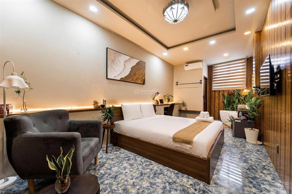 Bán khách sạn 744 triệu/m ngay chợ bến thành, p.bến thành, quận 1 dt 8mx19m nh, 7l giá 86,5 tỷ