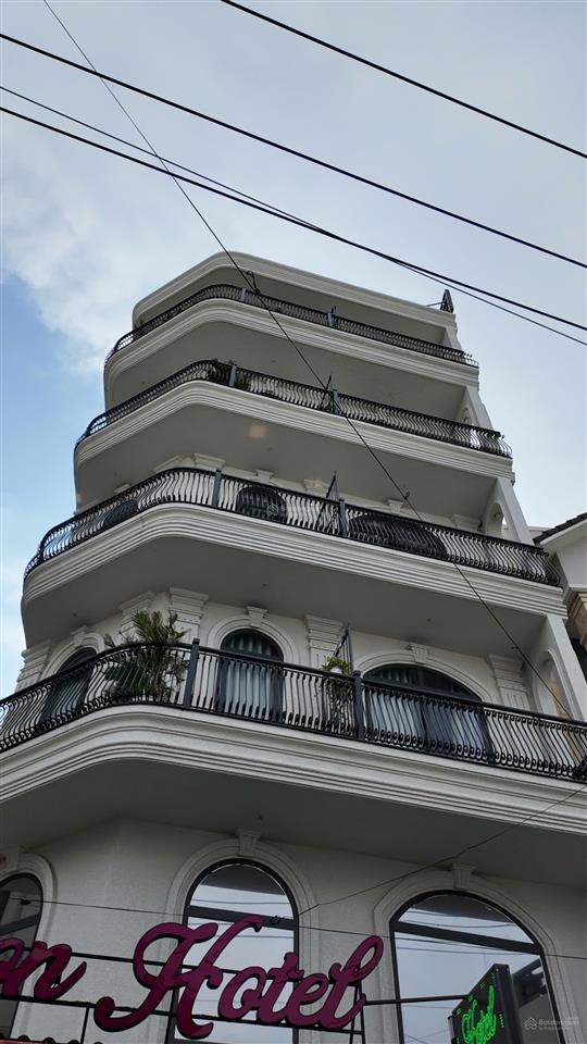 Giảm giá khách sạn góc gò vấp 18 phòng xây đẹp phong cách châu âu